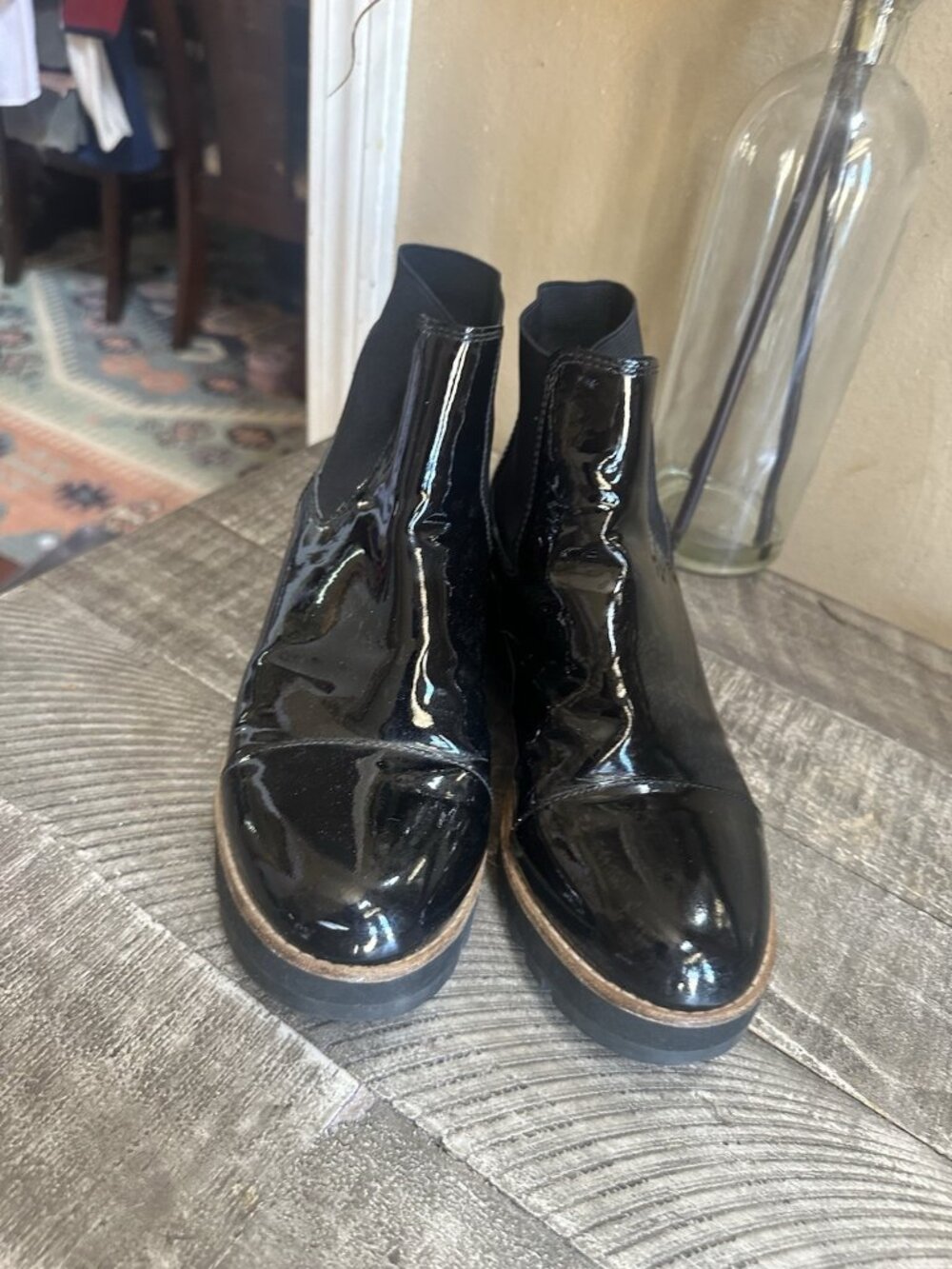 Eileen Fisher Black Patent Chelsea Platform Lug Sole Ankle Boots Women's Sz 7.5 - Picture 3 of 5
